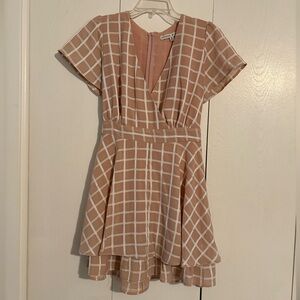 Rose Pink / White Dress sz M by Allison&Kelly
Short sleeve